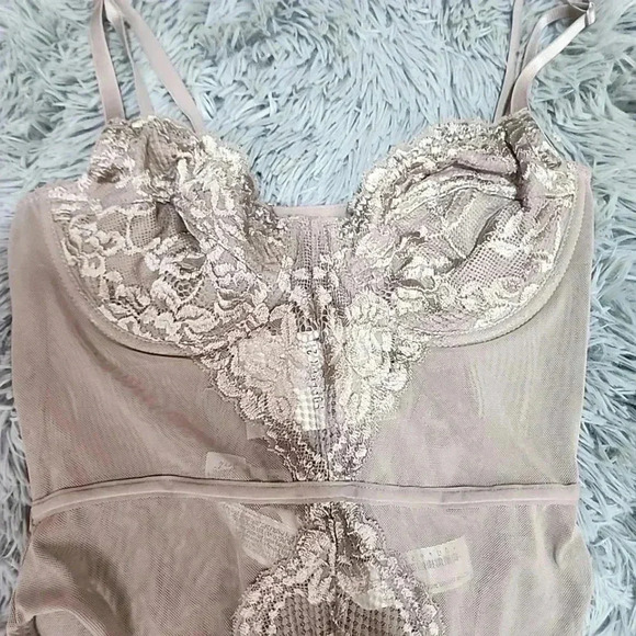 FOREVER 21 Sexy lace and sheer body suit. Nwt, small - Picture 7 of 7